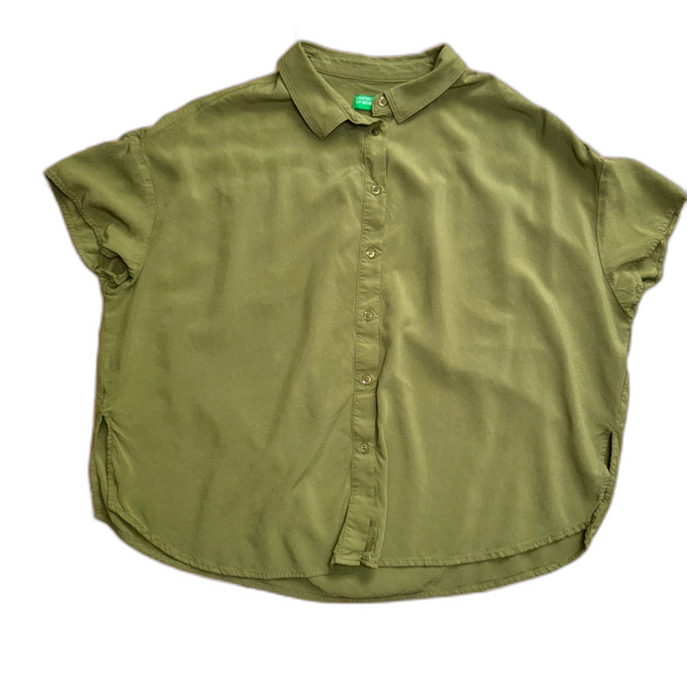 Benetton Olive Green Boxy Button Front Blouse Top Collared Casual Minimalist